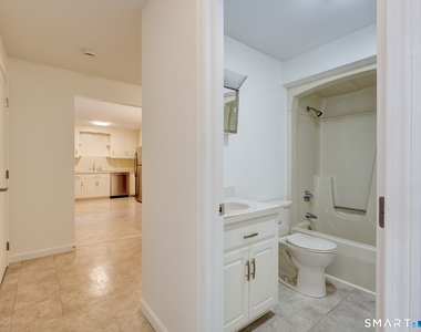 54 Oak Street - Photo Thumbnail 24