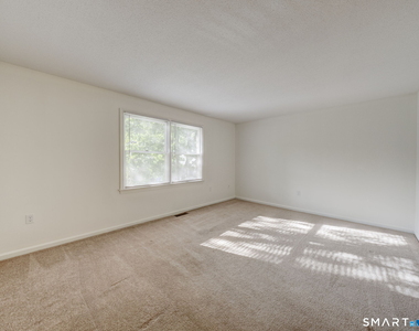 54 Oak Street - Photo Thumbnail 14