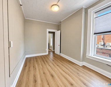 460 Main Street - Photo Thumbnail 1
