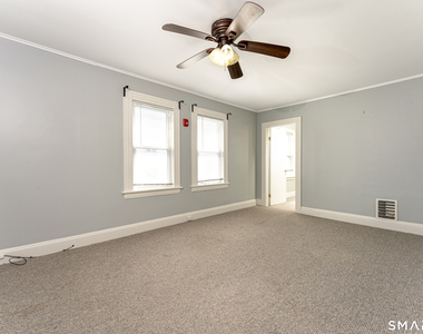176 Thompson Street - Photo Thumbnail 7