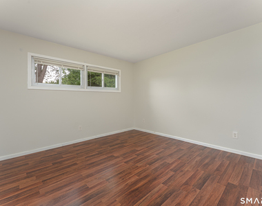 56 Greenfield Drive - Photo Thumbnail 27