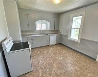 214 Mcclain Ave - Photo Thumbnail 7