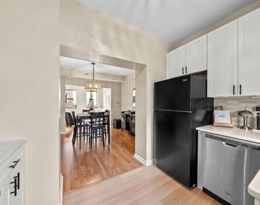 5611 Elmer Street - Photo Thumbnail 16