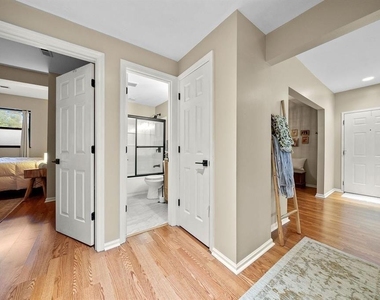 5611 Elmer Street - Photo Thumbnail 18