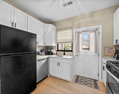 5611 Elmer Street - Photo Thumbnail 13