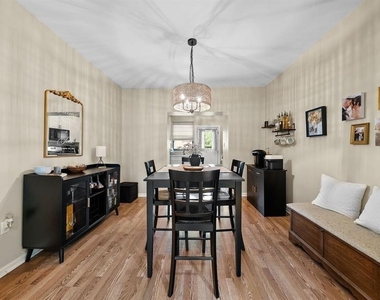 5611 Elmer Street - Photo Thumbnail 10