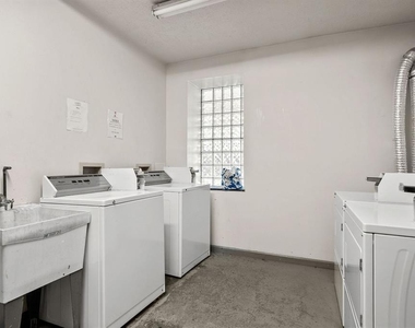 5611 Elmer Street - Photo Thumbnail 32