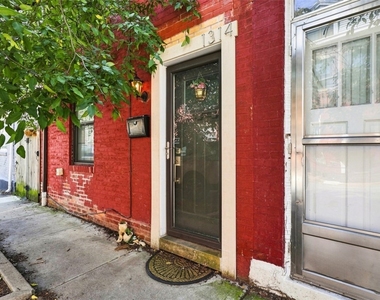1314 Sarah - Photo Thumbnail 1