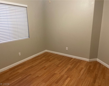 4805 White Aspen Avenue - Photo Thumbnail 20