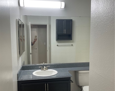 4805 White Aspen Avenue - Photo Thumbnail 25