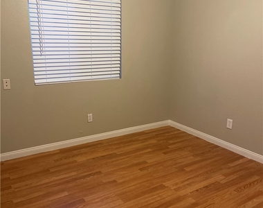 4805 White Aspen Avenue - Photo Thumbnail 18