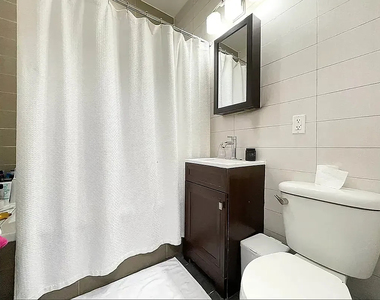 733 Dekalb Avenue - Photo Thumbnail 5