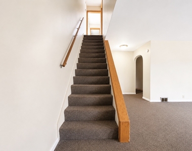 16 Highland Ave - Photo Thumbnail 17