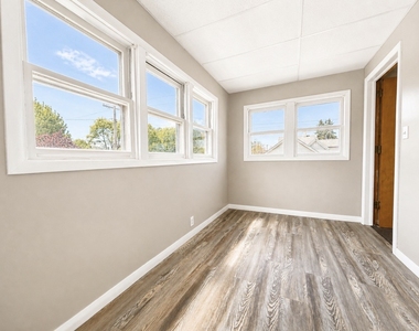16 Highland Ave - Photo Thumbnail 15
