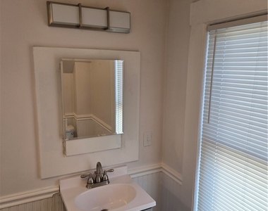 227 W Ivy Street - Photo Thumbnail 19