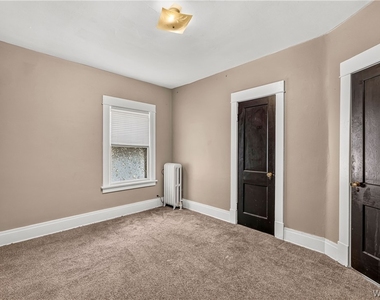 41 Crestwood Avenue - Photo Thumbnail 17