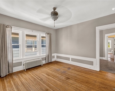 41 Crestwood Avenue - Photo Thumbnail 12
