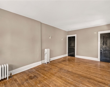 41 Crestwood Avenue - Photo Thumbnail 22