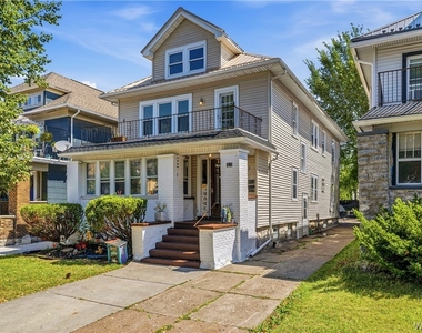 41 Crestwood Avenue - Photo Thumbnail 1