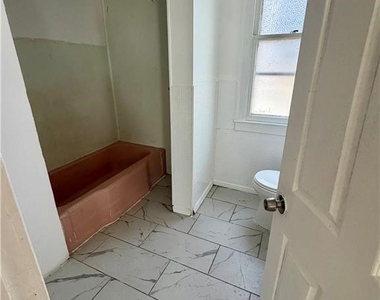 235 High Street - Photo Thumbnail 9