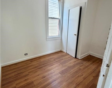 235 High Street - Photo Thumbnail 6
