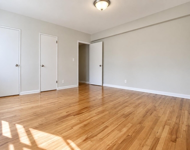 500 Kappock Street - Photo Thumbnail 8