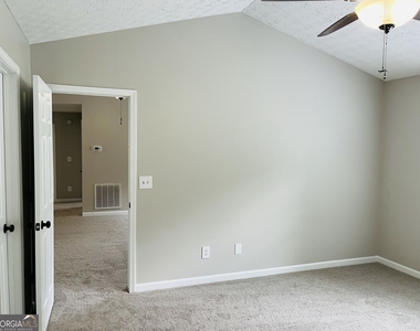 185 Hidden Brook Trail - Photo Thumbnail 15
