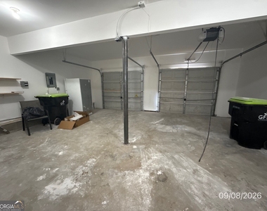 1664 Zacharys Way - Photo Thumbnail 8
