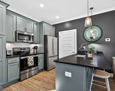201 Marshall Street - Photo Thumbnail 13