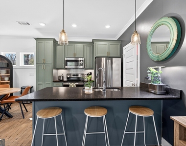 201 Marshall Street - Photo Thumbnail 11