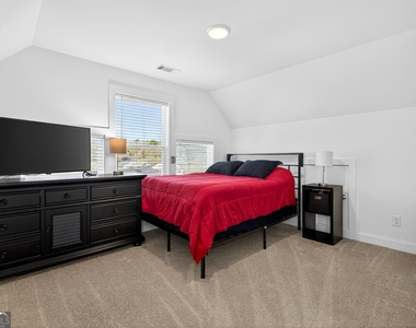 201 Marshall Street - Photo Thumbnail 21
