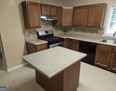 3202 Benjamin E Mays Drive Sw - Photo Thumbnail 8