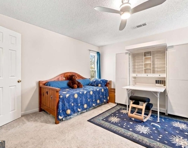 3924 Ashford Lake Court Ne - Photo Thumbnail 15