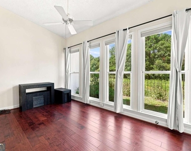 3924 Ashford Lake Court Ne - Photo Thumbnail 4