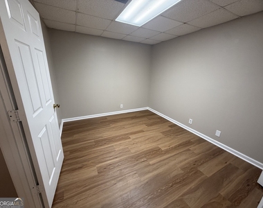 235 Turner Street - Photo Thumbnail 7