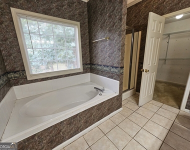 40 Summerwood Lane - Photo Thumbnail 28