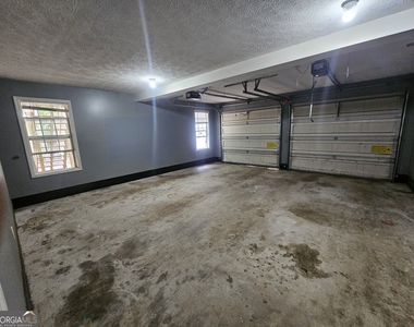 40 Summerwood Lane - Photo Thumbnail 31