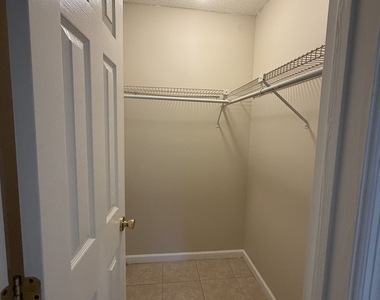 414 Admirals Walk Drive - Photo Thumbnail 22