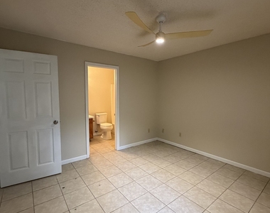 414 Admirals Walk Drive - Photo Thumbnail 19