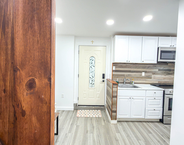 409 Fairington Lane - Photo Thumbnail 65