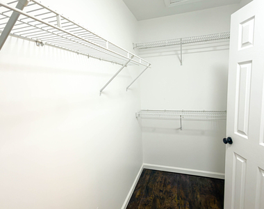 409 Fairington Lane - Photo Thumbnail 42