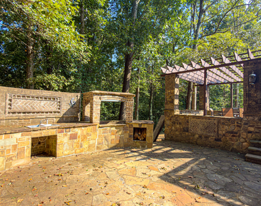 409 Fairington Lane - Photo Thumbnail 79