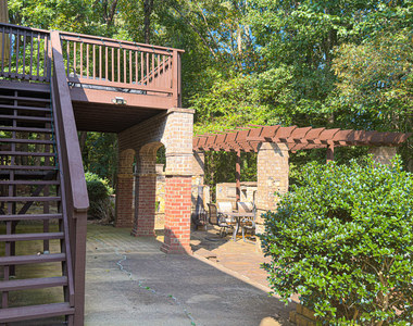409 Fairington Lane - Photo Thumbnail 82