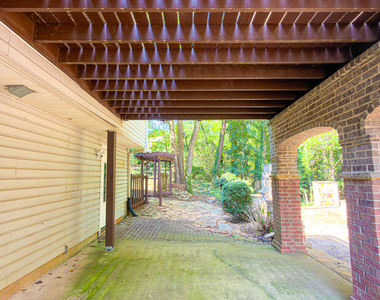 409 Fairington Lane - Photo Thumbnail 75