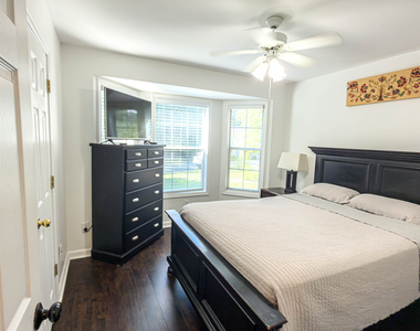 409 Fairington Lane - Photo Thumbnail 45