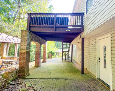 409 Fairington Lane - Photo Thumbnail 73
