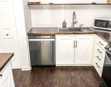 409 Fairington Lane - Photo Thumbnail 22