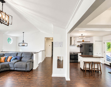 409 Fairington Lane - Photo Thumbnail 17