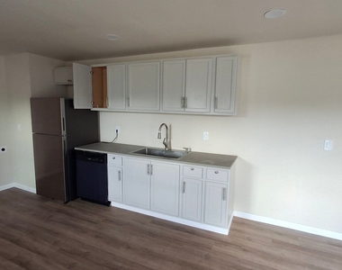 2786 Alix Way - Photo Thumbnail 6