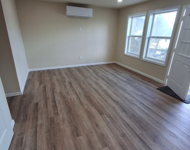 2786 Alix Way - Photo Thumbnail 9